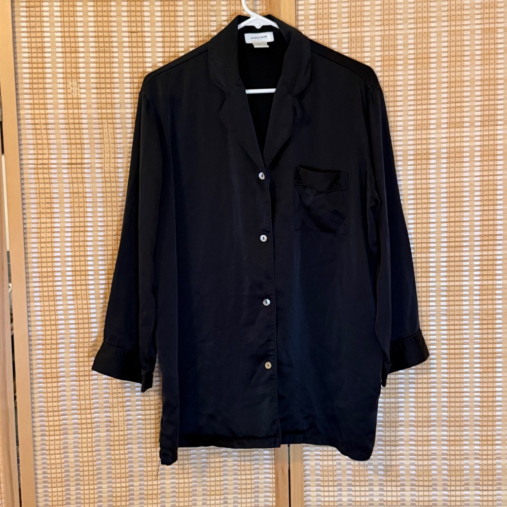 Nordstrom Lingerie Black 100% Silk Pajama Top Button Down Sleep Shirt Medium